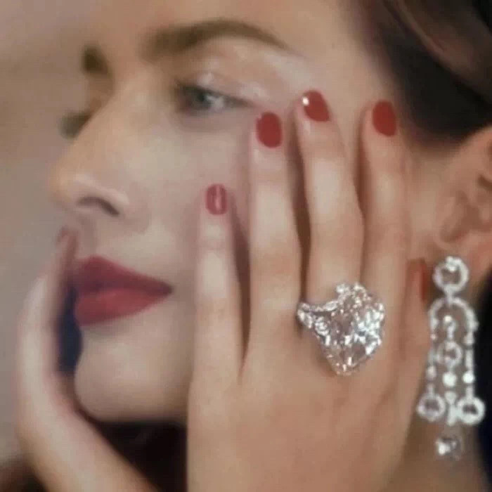 6686体育app首席作者Alexander