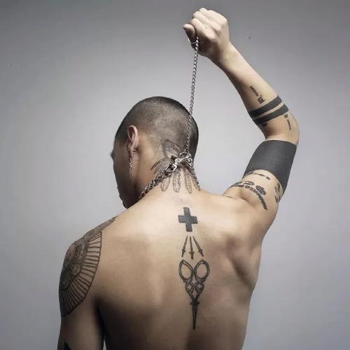 6686体育app铁牌作者白色季节