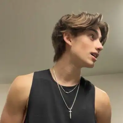 6686体育app合作伙伴Riley