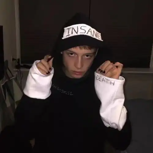 6686体育app官方作者Lloyd