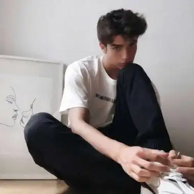 6686体育app铜牌作者Bess