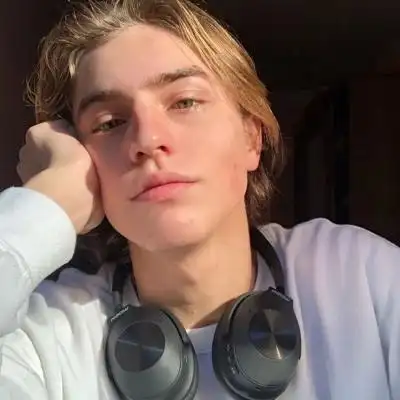 6686体育app铁牌作者Ian