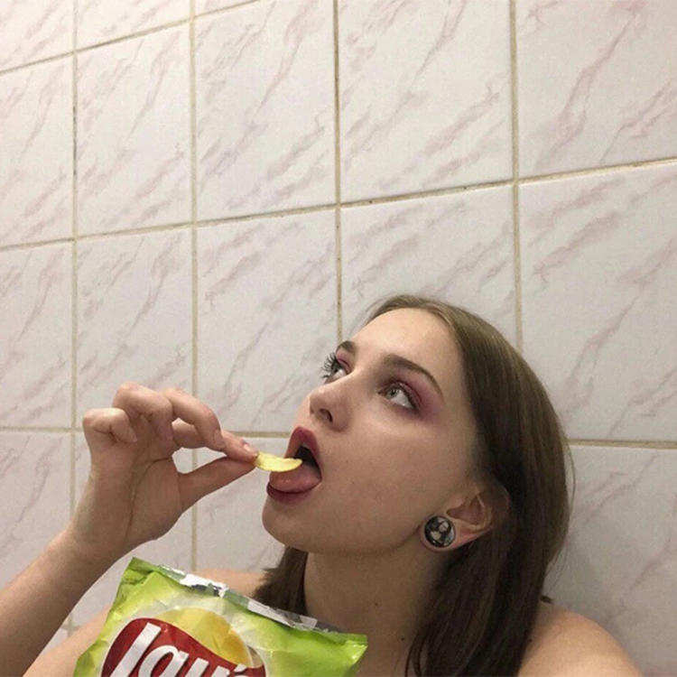 6686体育app铁牌作者Jolene