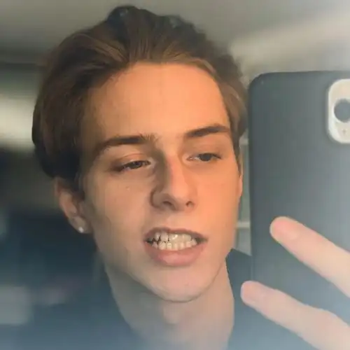 6686体育app金牌作者Aaron