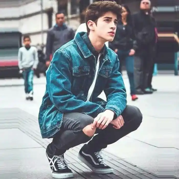 6686体育app铁牌作者Violet